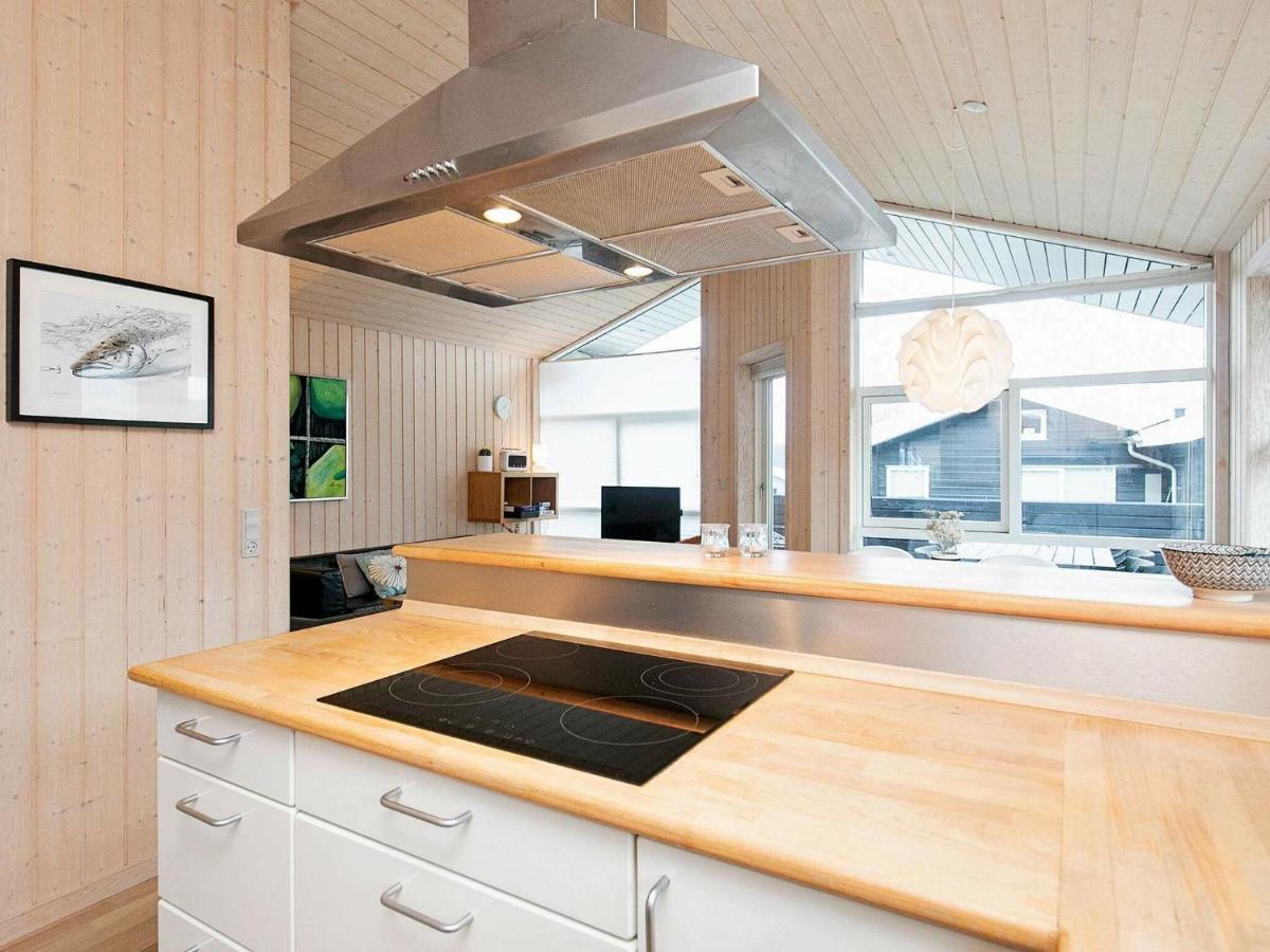 6 Person Holiday Home In Tranek R Fæbæk Exterior foto