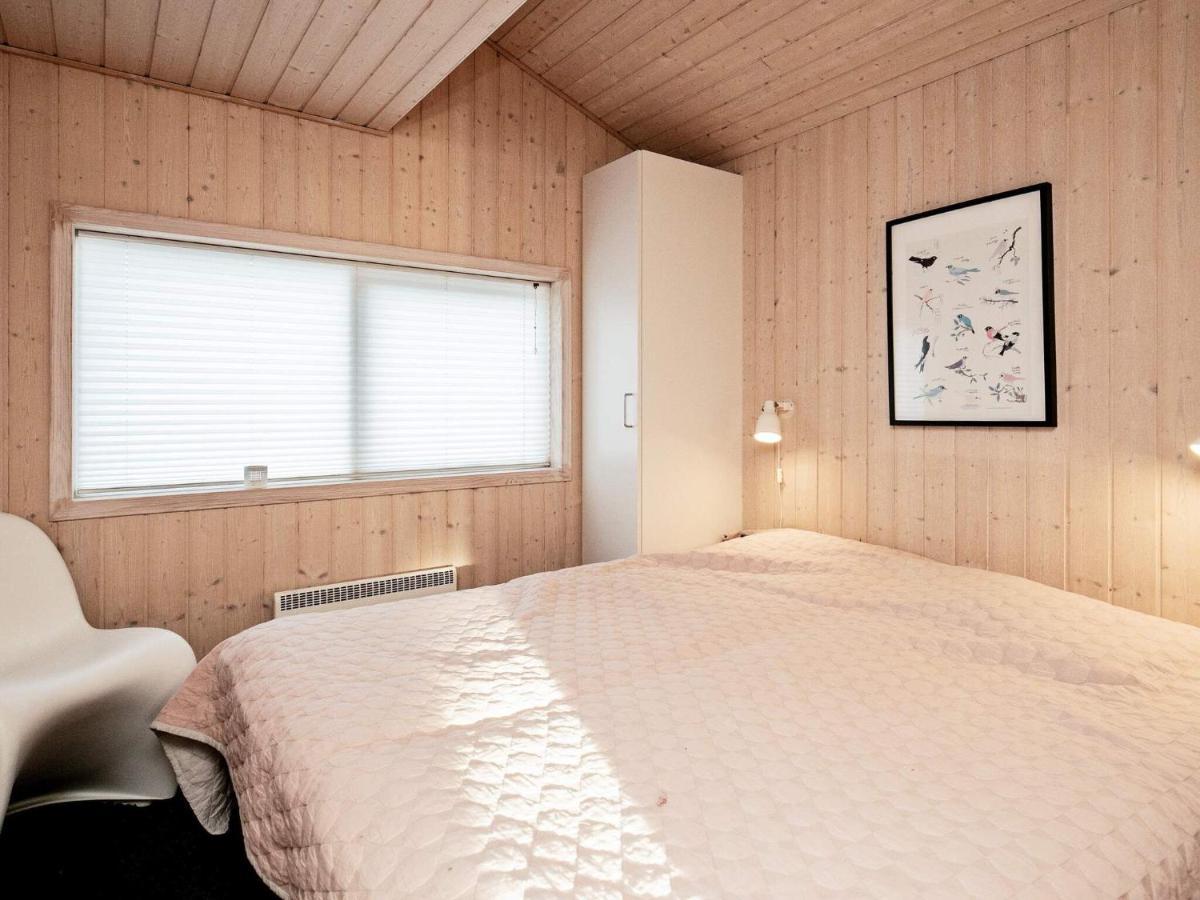 6 Person Holiday Home In Tranek R Fæbæk Exterior foto